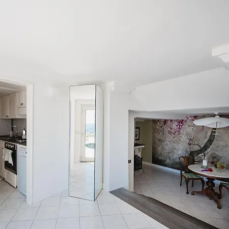 Faraglioni Vila Capri